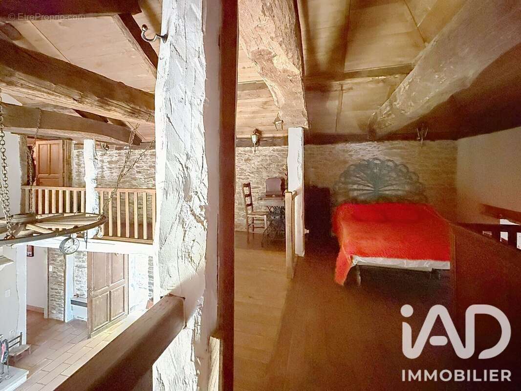 Maison 151 m² à Coupiac  - photo 9