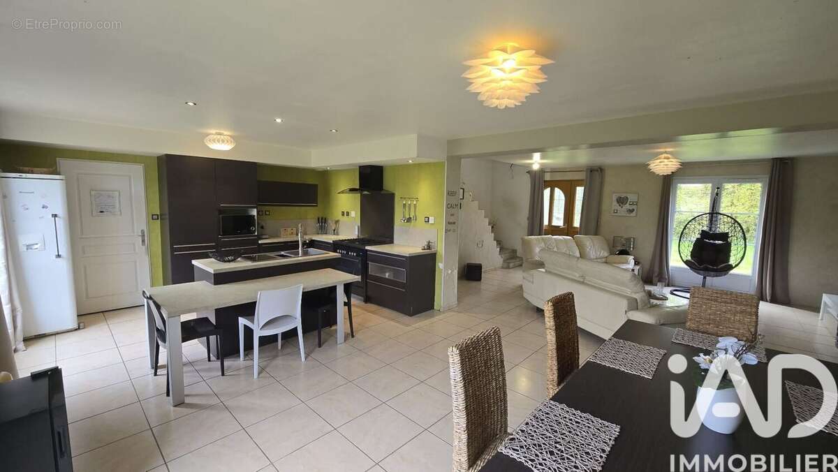 Maison 209 m² à Vernon  - photo 4