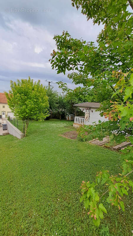 Maison à CONTREXEVILLE