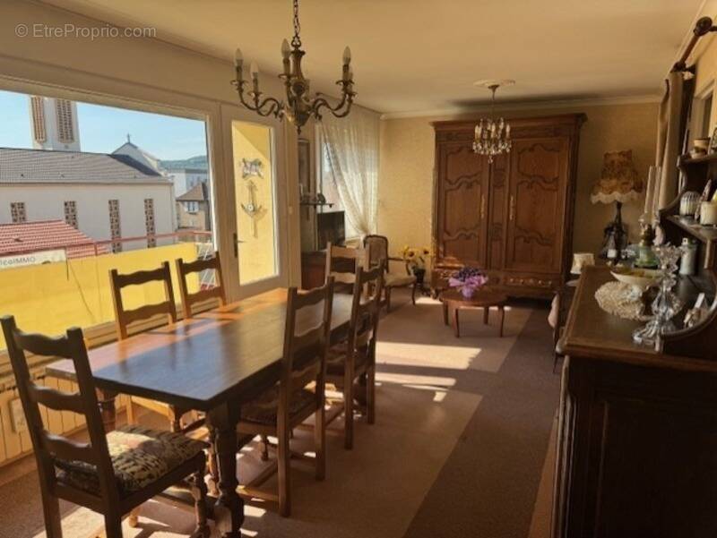 Appartement à AMNEVILLE