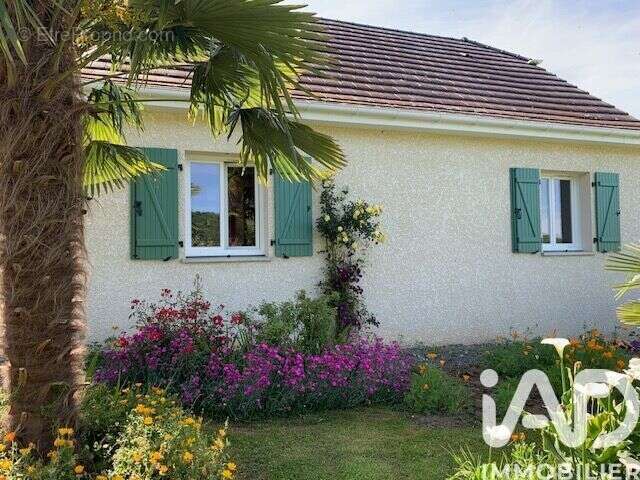 Maison 92 m² à Asasp-Arros  - photo 6