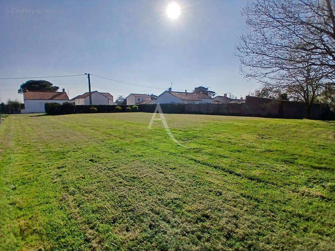 Terrain à FRESNAY-EN-RETZ