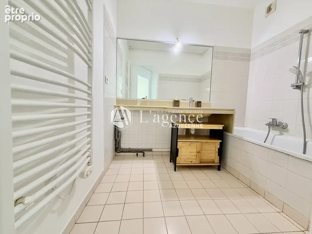 Appartement 2 pièces - Centre-Ville - Cagnes-sur-Mer - photo 4