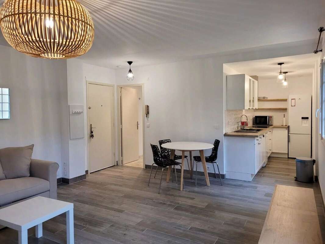 Appartement à VENCE