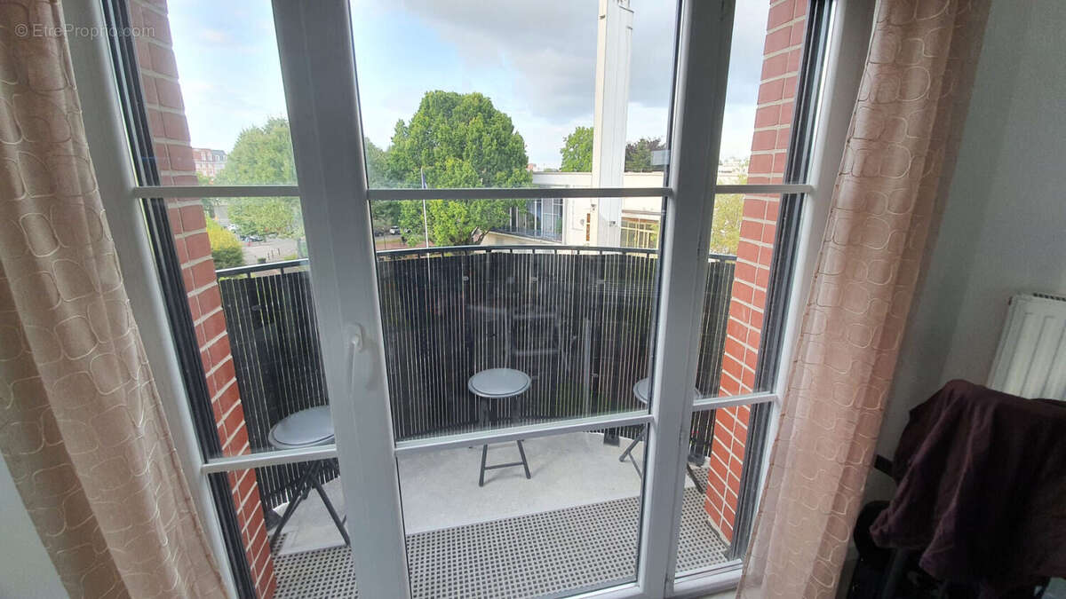 Appartement à LE BLANC-MESNIL