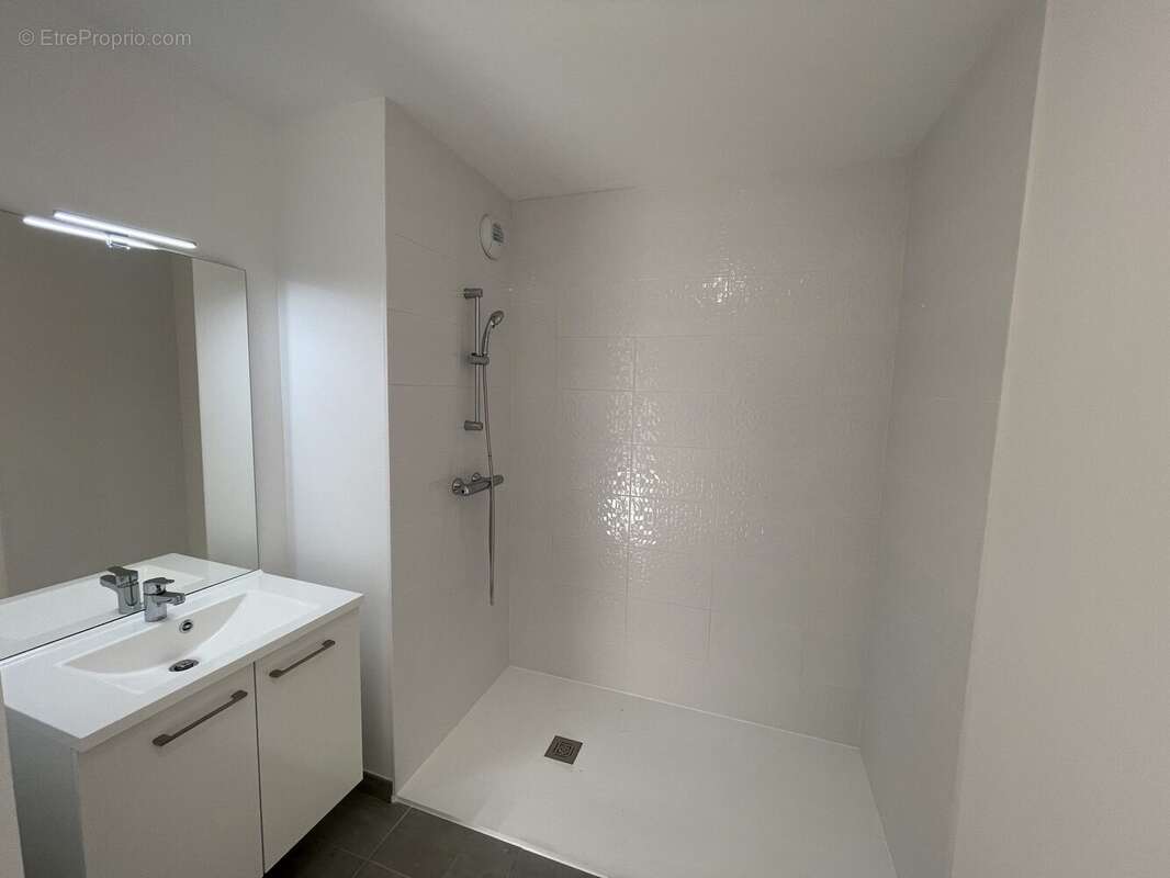 Appartement 66 m² à Talence  - photo 4