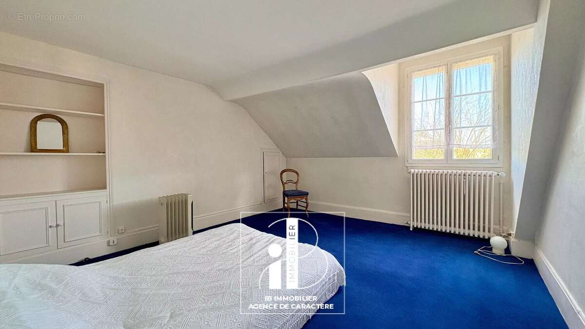 Maison à FONTAINEBLEAU