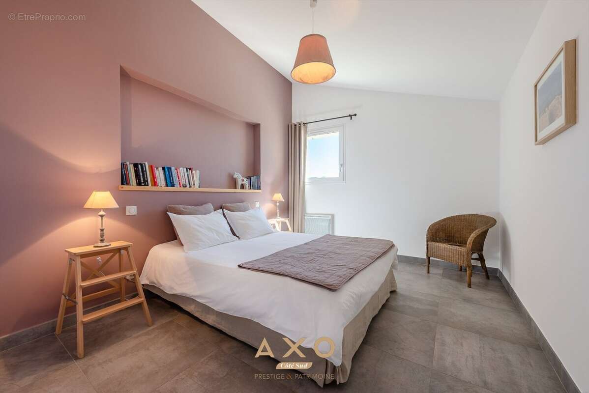 Maison à MOUSTIERS-SAINTE-MARIE