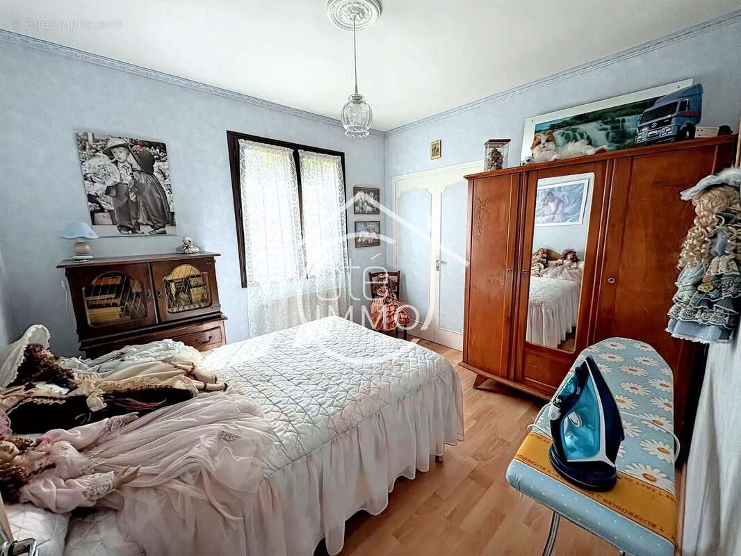 Maison à SAINT-PIERRE-D&#039;EYRAUD