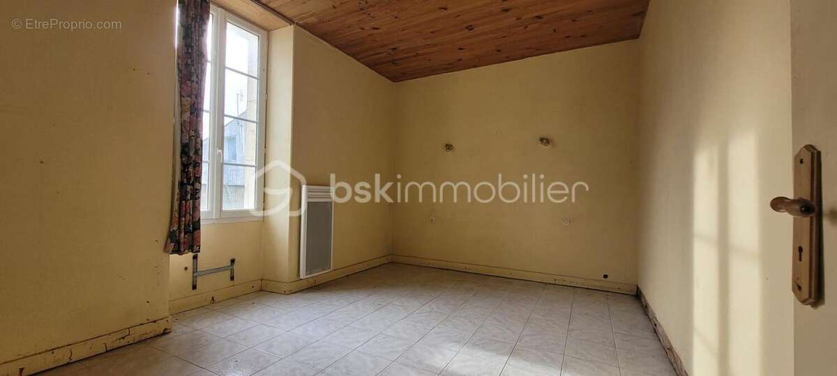 Maison à ARCES