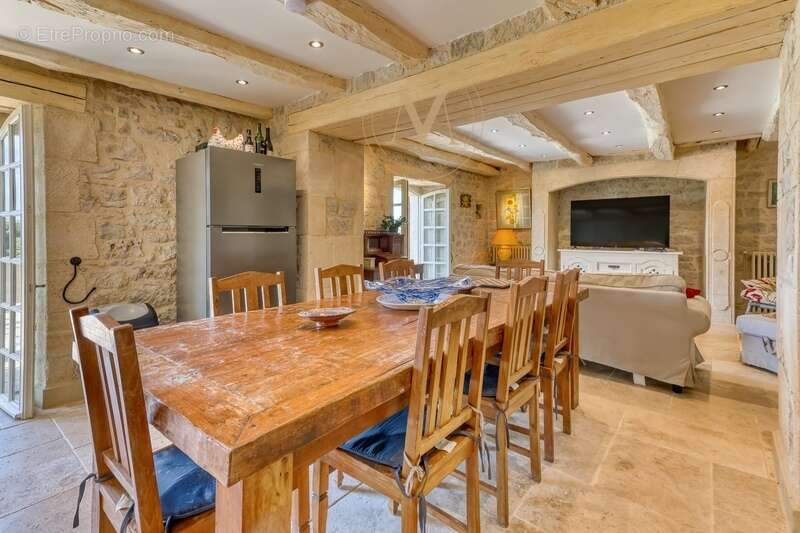 Maison à MONTAYRAL