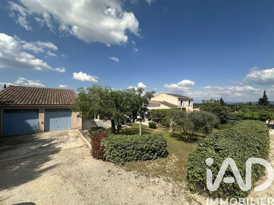 Photo 3 - Maison à CHATEAUNEUF-DE-GADAGNE