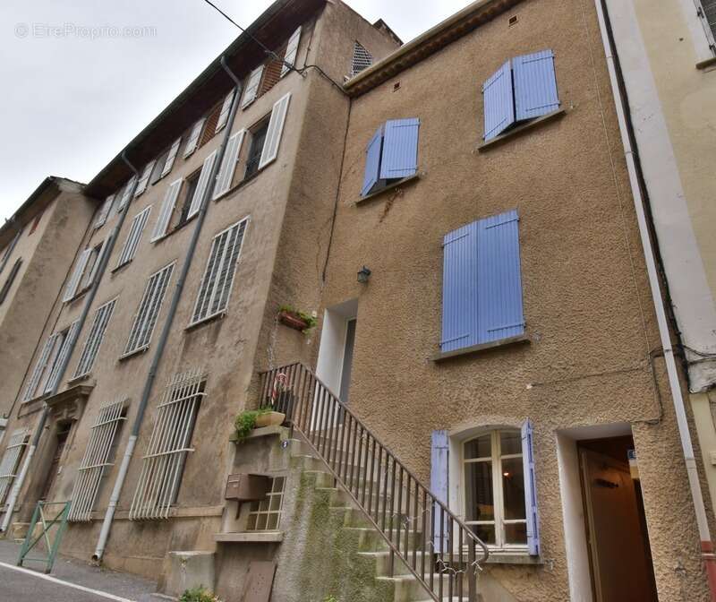 Appartement à LES MEES