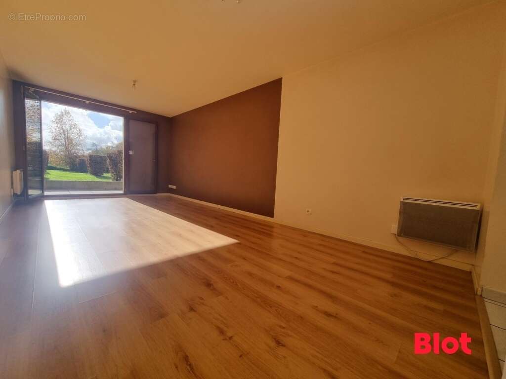 Appartement 62 m² à Pace  - photo 3