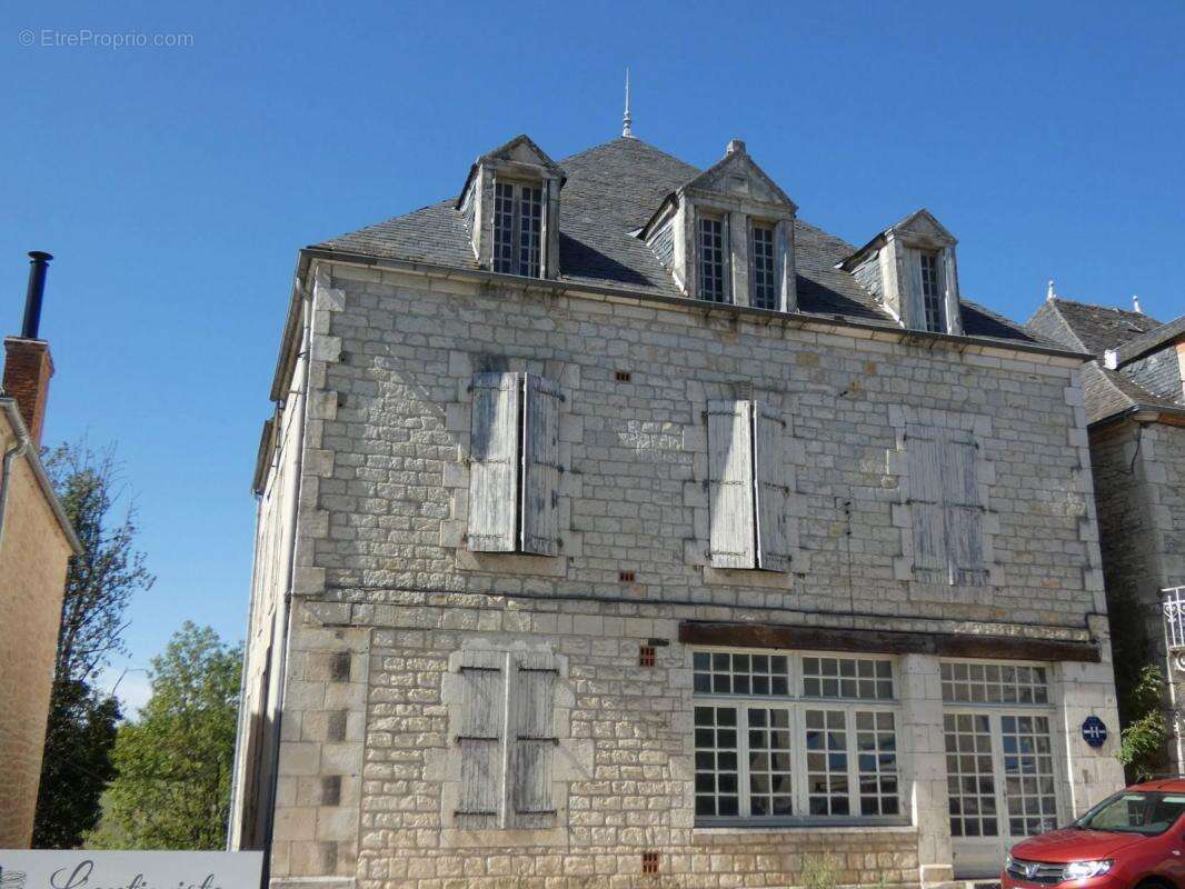 Commerce à CRESSENSAC