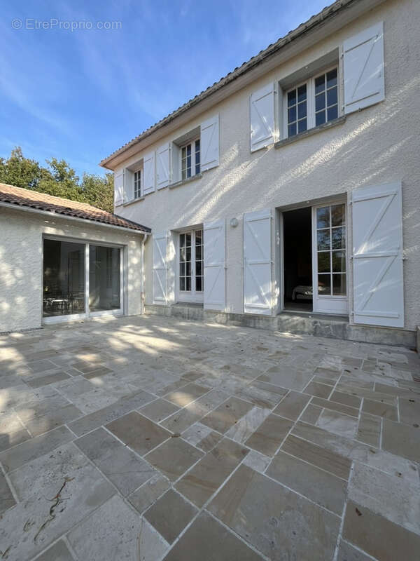 Maison à MAULEON