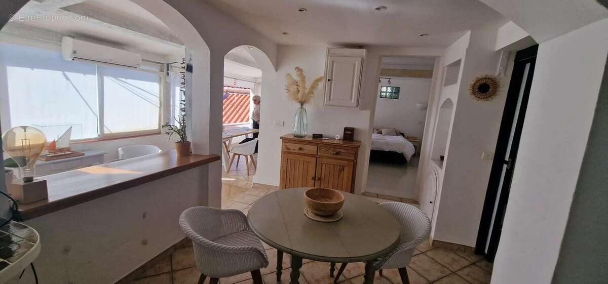 Appartement à LE PRADET