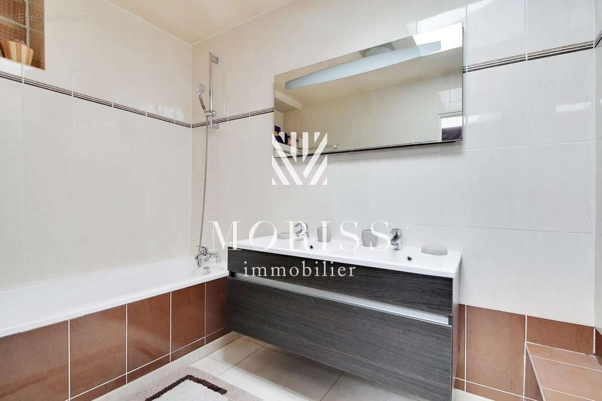 Appartement à NOGENT-SUR-MARNE