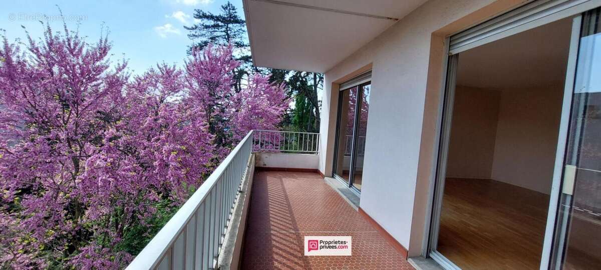 Appartement à TASSIN-LA-DEMI-LUNE