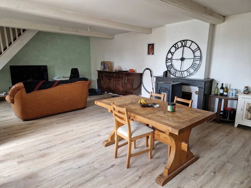 Maison à BELLEVILLE