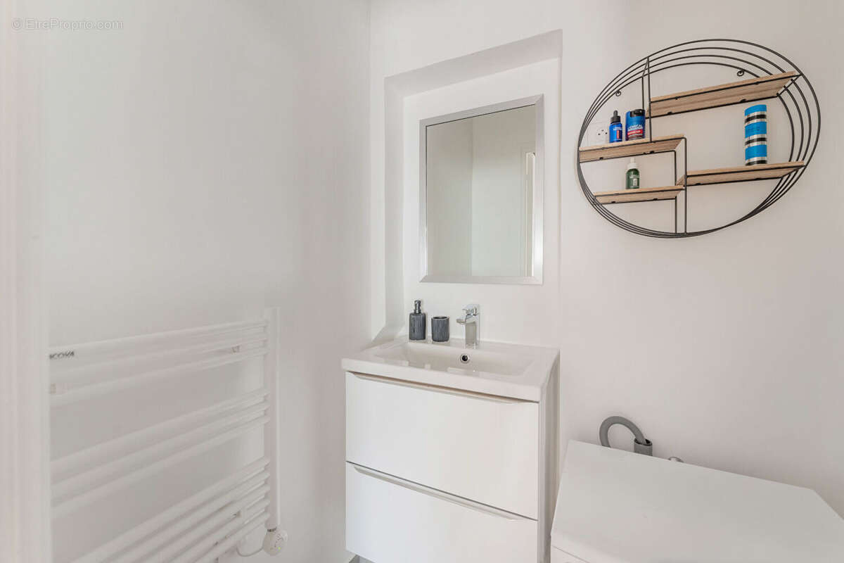 Appartement à PARIS-8E