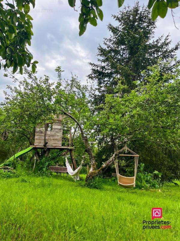 Maison à VAULT-DE-LUGNY