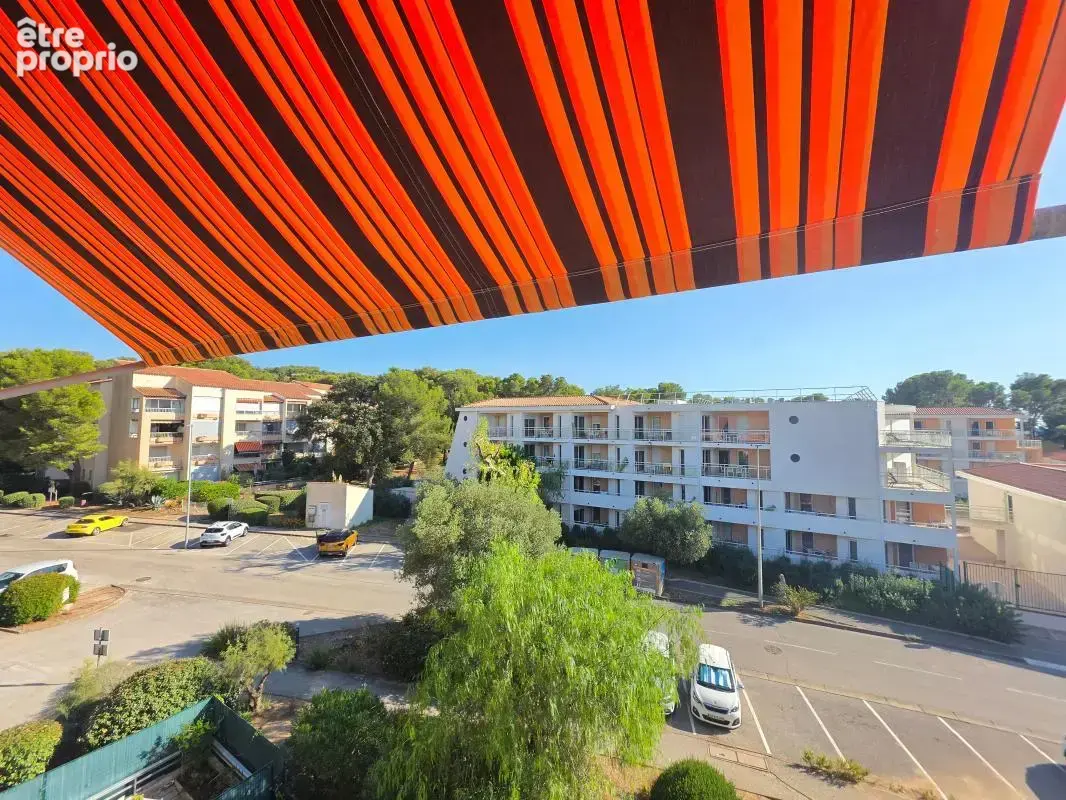 Photo Appartement à Saint-Mandrier-Sur-Mer au prix de 165 000€