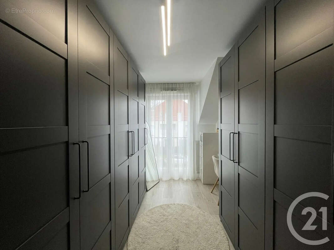 Appartement à MOUSSY-LE-VIEUX