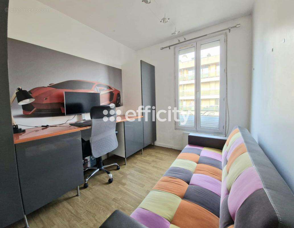 Appartement à BONDY