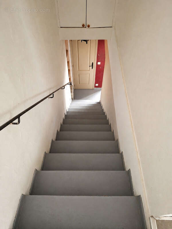Maison de ville 120 m2 avec terrasses - quartier de la Roquette à Arles - photo 7