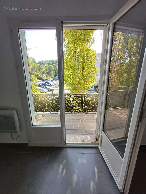 Appartement à PEYPIN