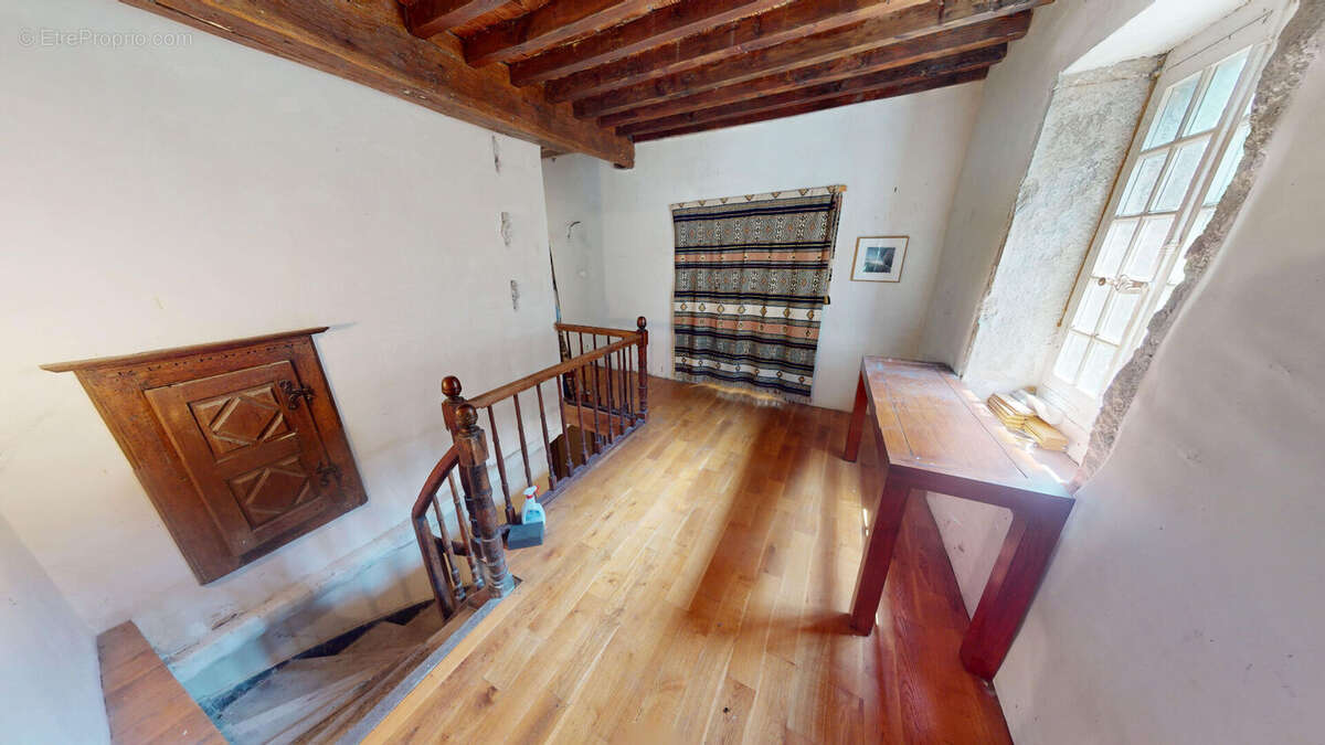 Maison à VERTRIEU