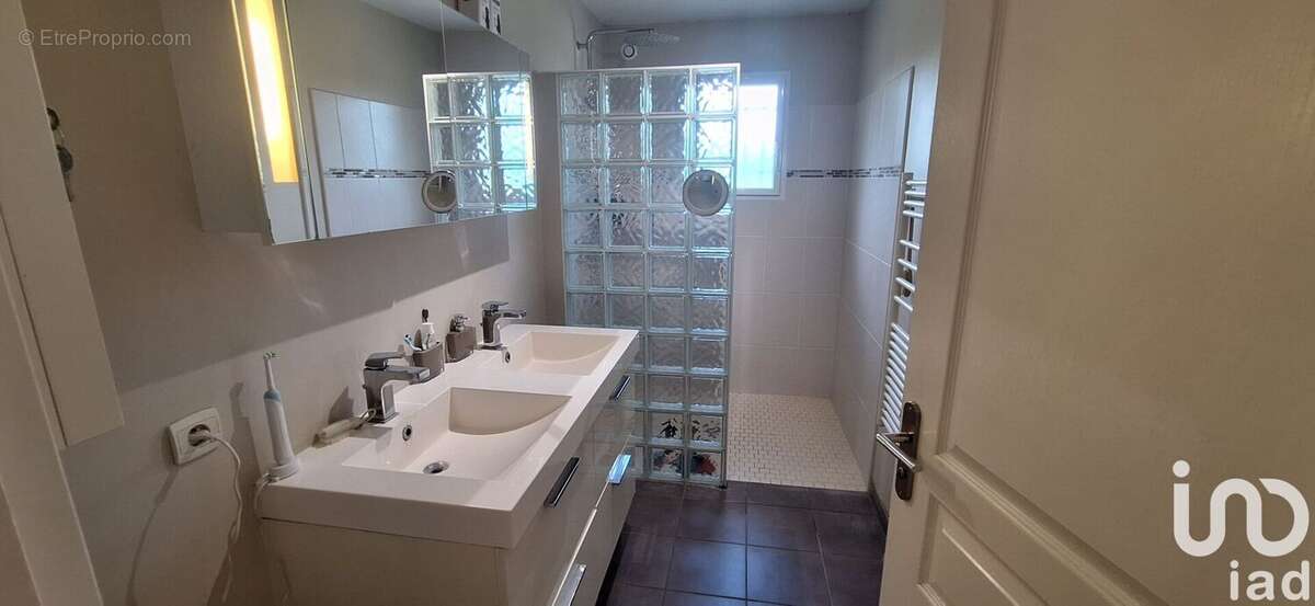 Photo 7 - Maison à ILLEVILLE-SUR-MONTFORT