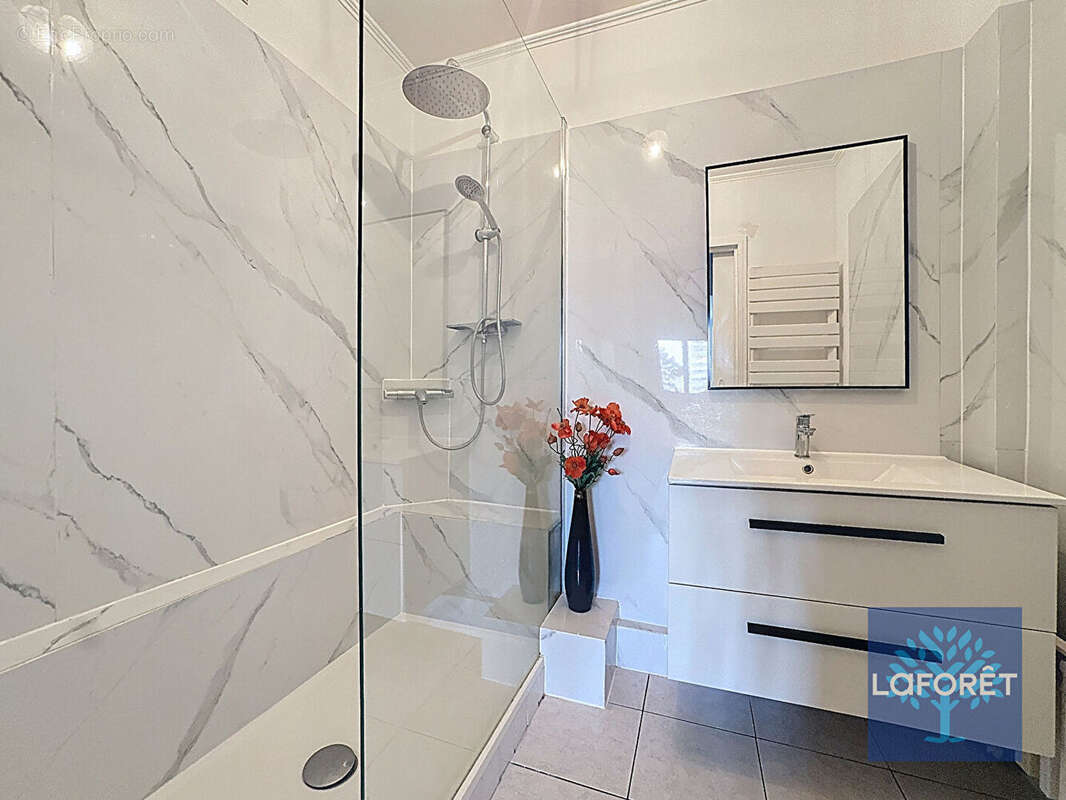 Appartement à CHILLY-MAZARIN