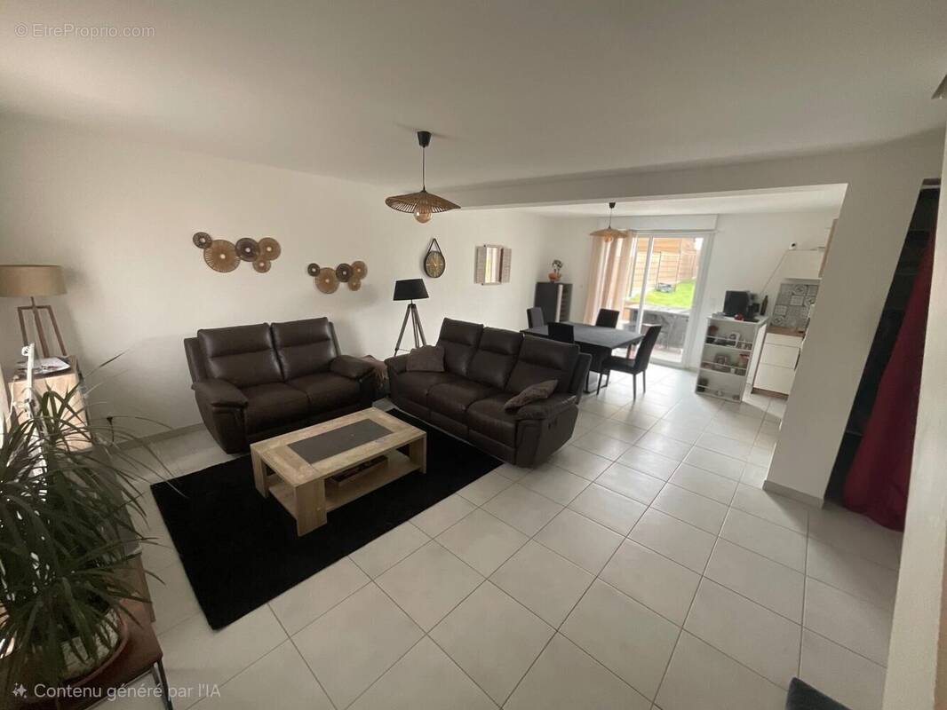 Photo 1 - Maison à SAINT-LAMBERT-LA-POTHERIE