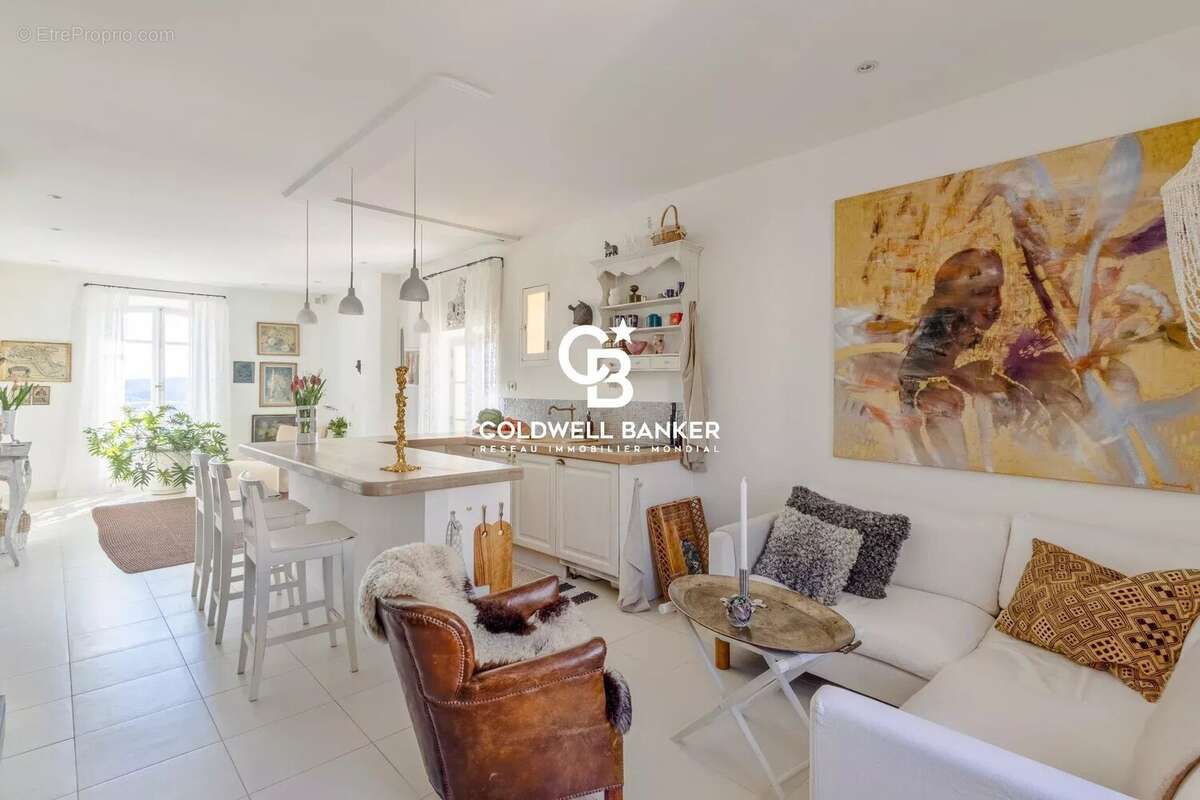 Maison à BORMES-LES-MIMOSAS