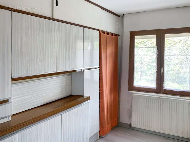 Maison à SAINT-ROMAIN-LE-NOBLE