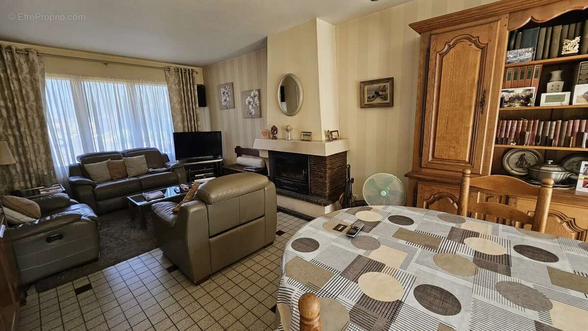 Maison 100 m² à Neuville-En-Ferrain  - photo 5