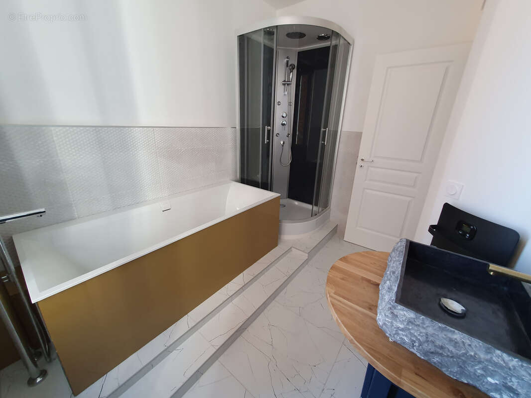 Maginifique appartement refait a neuf - photo 9