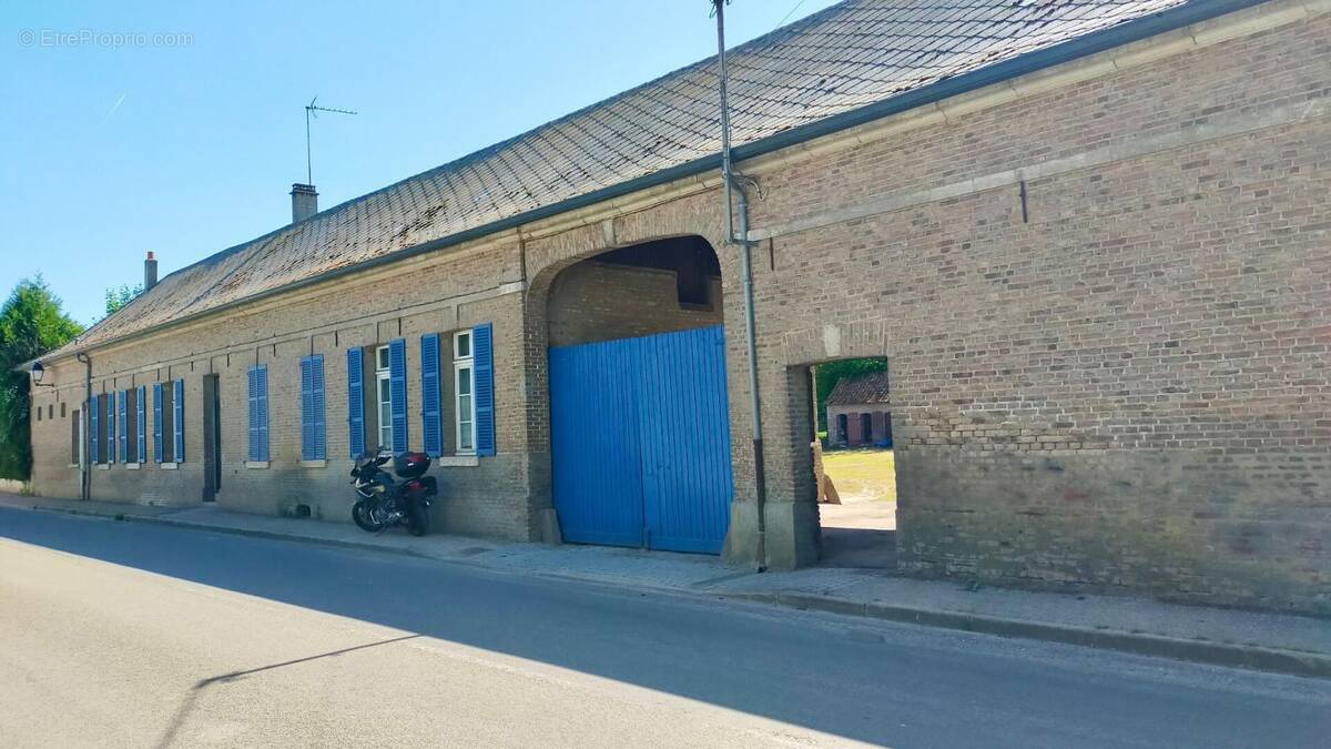 Maison à DOMART-EN-PONTHIEU