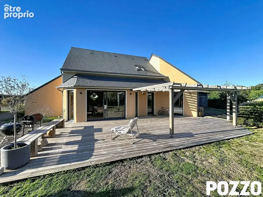 A VENDRE - Isigny le Buat - Maison en ossature bois de 135 m² avec terrain de 3 000 m² - photo 1