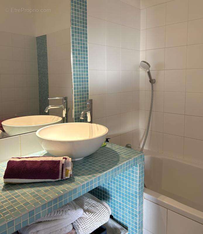 Maison 310 m² à Marseille-12e  - photo 8