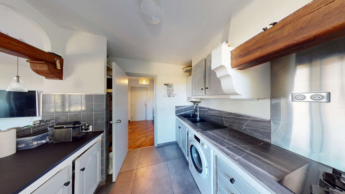 Appartement à VILLENEUVE-LOUBET