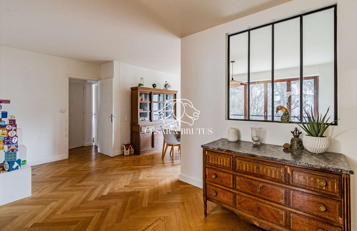 Appartement à TASSIN-LA-DEMI-LUNE