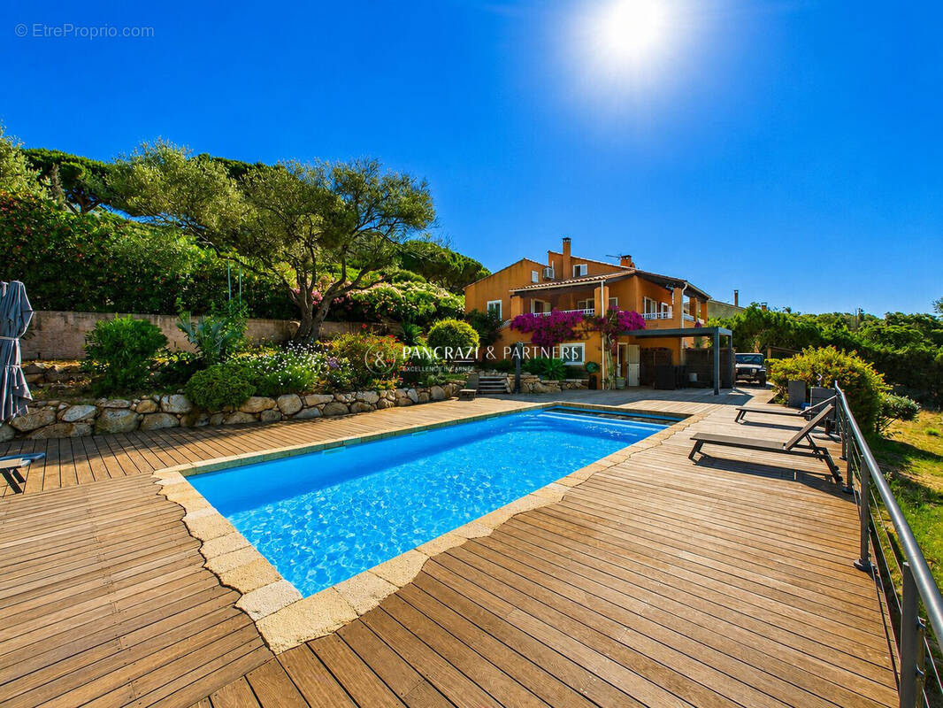 Maison 236 m² à Olmeto  - photo 2