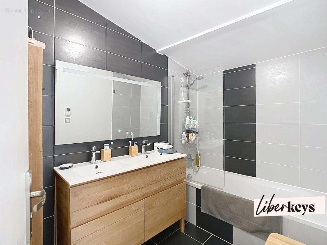 Maison à CAILLOUX-SUR-FONTAINES