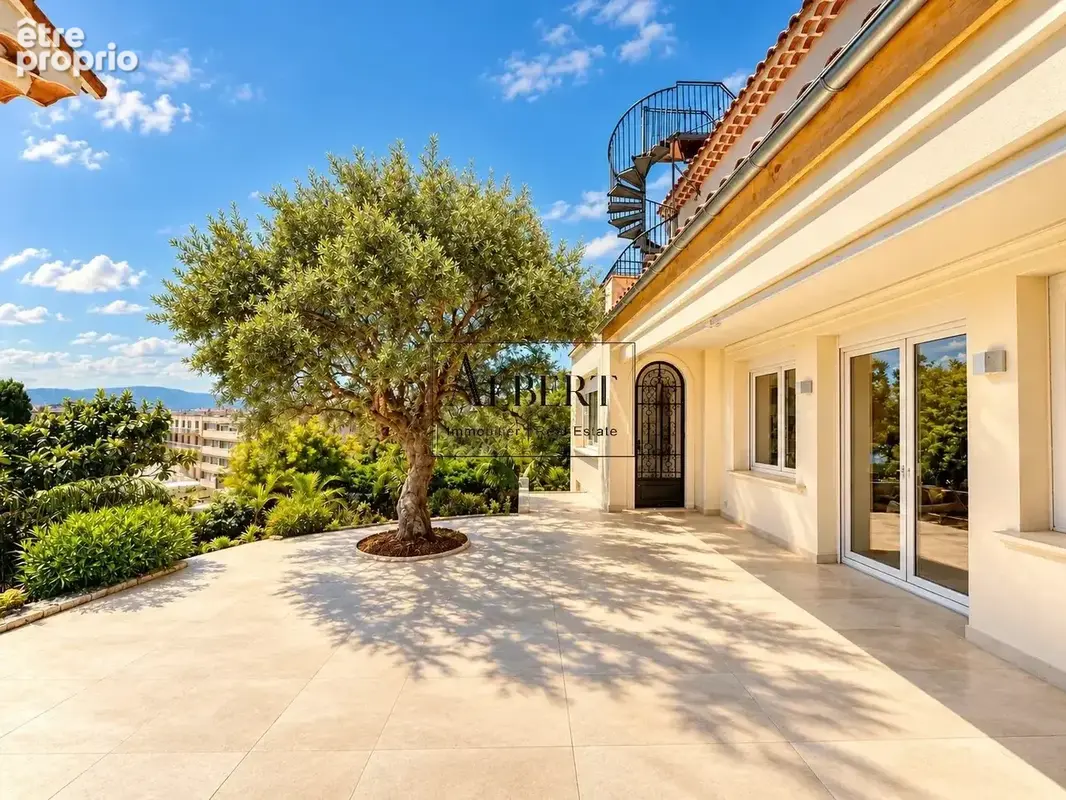 Photo Appartement à Cannes au prix de 1 350 000€