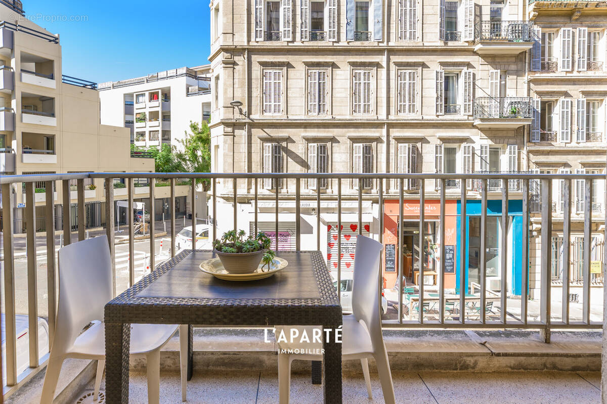 Appartement à MARSEILLE-6E