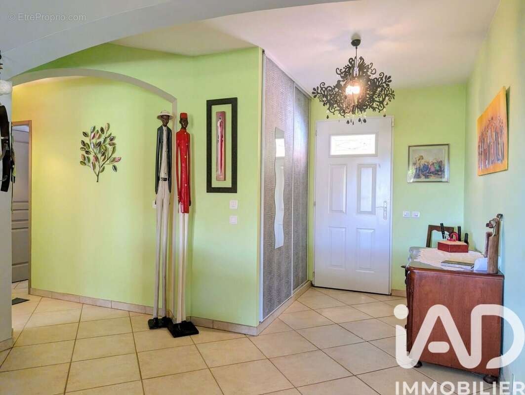 Photo 4 - Maison à CUERS