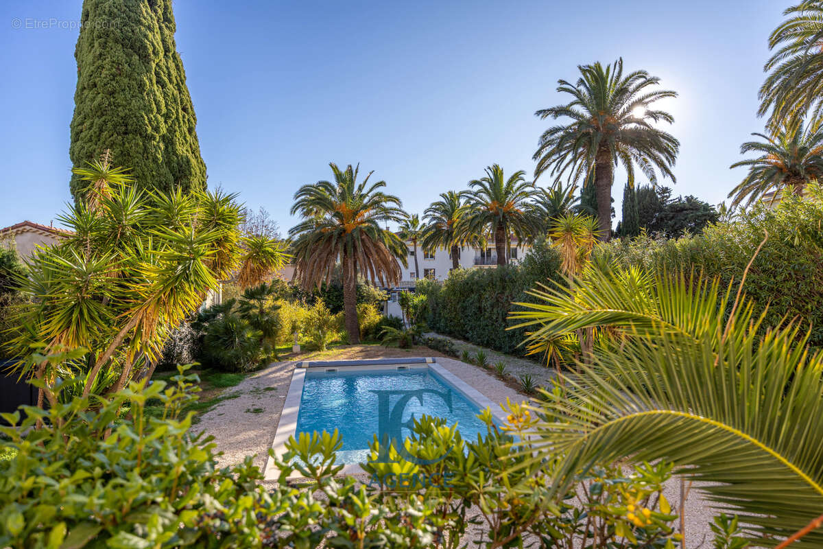 Maison à SANARY-SUR-MER